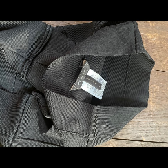 BCBGMaxAzria Simone Textured Power Skirt - Picture 9 of 9